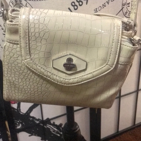 Nine West Croc embossed purse - cream - Picture 1 of 8